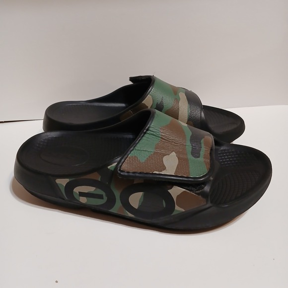 OOFOS Other - Oofos OOahh Sport Flex Camo Slide Men 6 Black Recovery Sandal Women 8